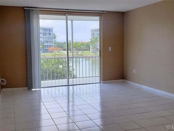 3rd image of 2905 Point East Dr APT L204