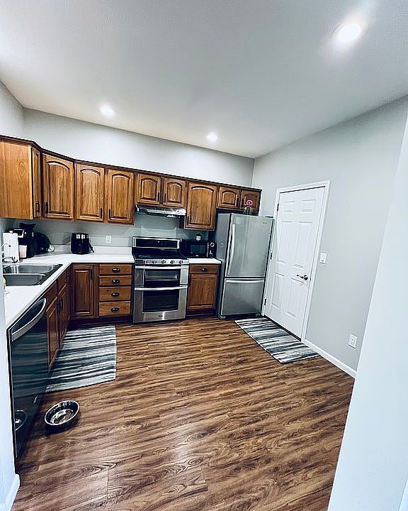 1st image of 1466 Willow Ct