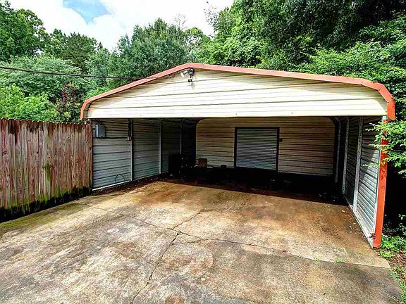 3rd image of 113 Stribling Cir