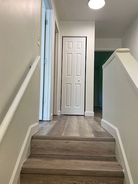 Entryway going upstairs