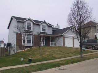 2329 Forest Leaf Pkwy, Ballwin, MO 63011