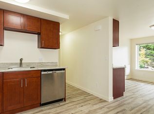 4314 Winslow Pl N APT 101, Seattle, WA 98103