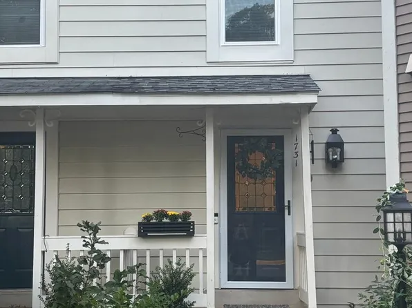 1731 Quietree Dr, Reston, VA 20194