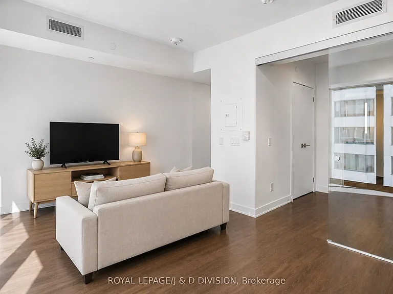 188 Cumberland St #1705 — Photo 4