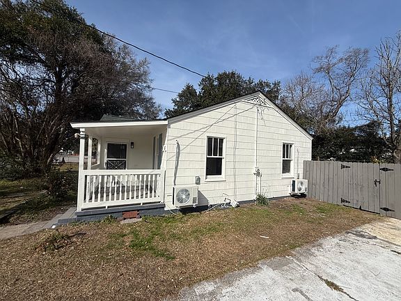 4th image of 3518 Admiral Dr