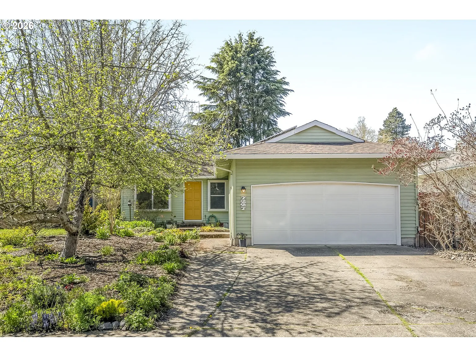 7227 SW Linette Way photo 1