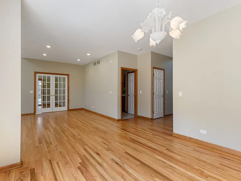 1018 Stockton Ct — Photo 18