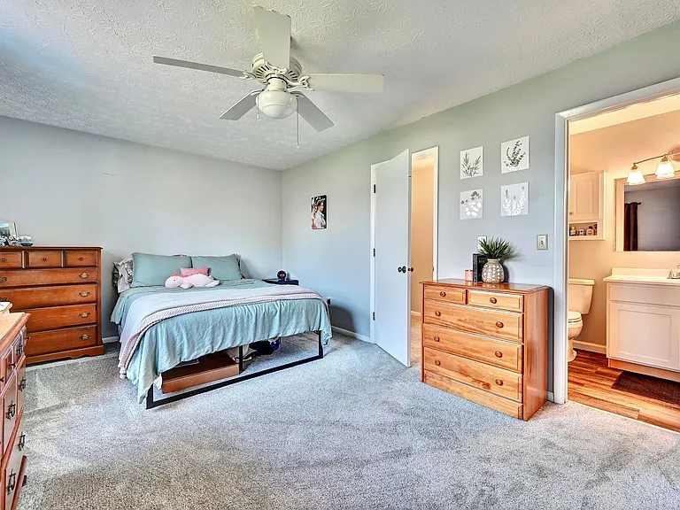 13 Airview Dr — Photo 14