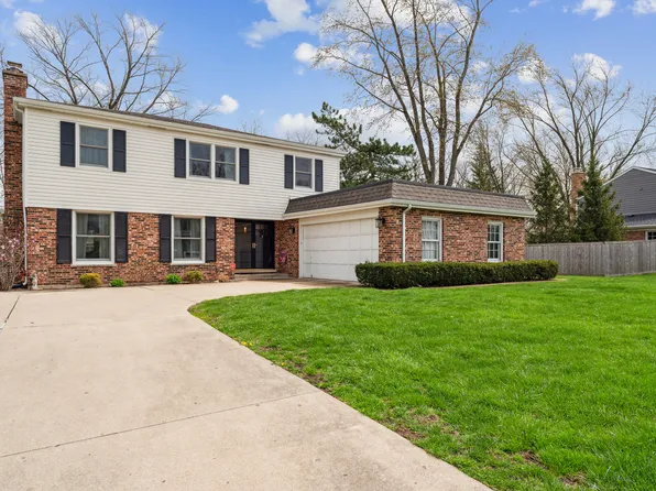 1465 Northwoods Cir, Deerfield, IL 60015