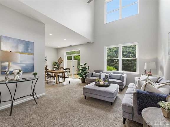 3rd image of 398 Chesapeake Ln #2