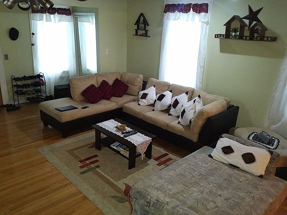 4th image of 8952 212th St