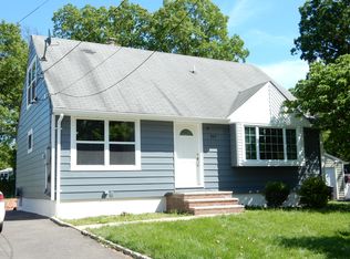 863 Falesky St, Rahway, NJ 07065