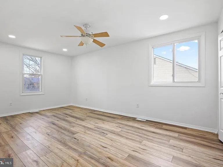 7710 Greenbrier Rd — Photo 26