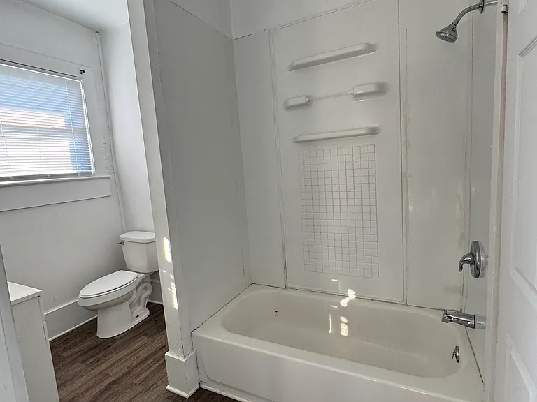 6208 Asheville Hwy — Photo 11
