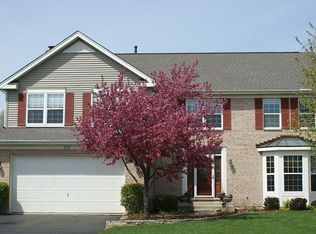 111 Stonefence Ct, Aurora, IL