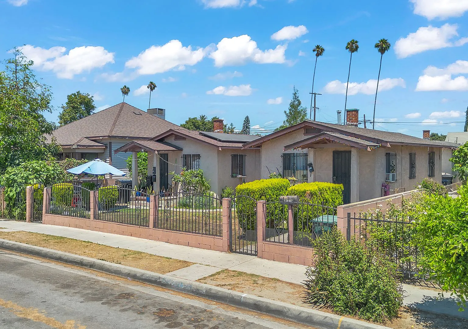 6110 Makee Ave — Photo 1