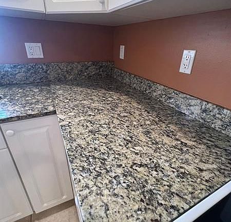 4th image of 2080 SE Wild Meadow Cir