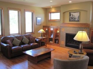 6901 Ramsey Rd, Middleton, WI 53562