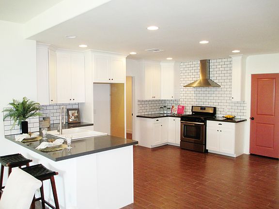 3rd image of 4538 E Glenrosa Ave