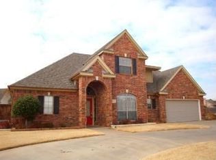 2956 S Shepherds Gln, Wichita Falls, TX 76308