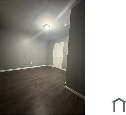 3 bed, $2,200 — Photo 3