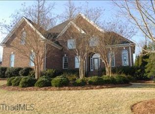 204 Pearce Dr, Jamestown, NC 27282