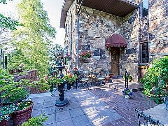 Courtyard entry