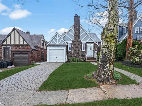 229 Roosevelt Ave, Hasbrouck Heights Boro, NJ 07604