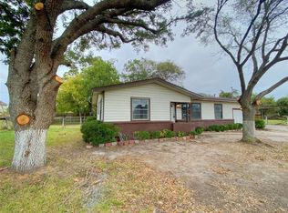 6722 State St, Hitchcock, TX 77563