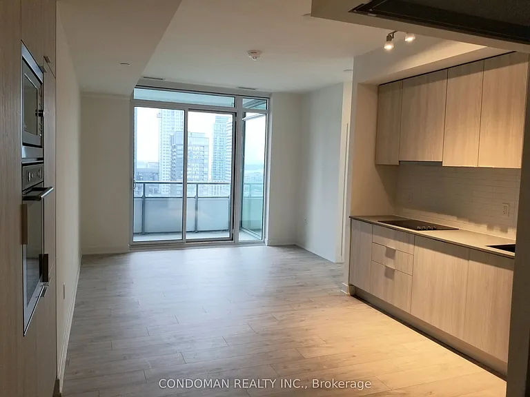 576 Front St W #1407E — Photo 1