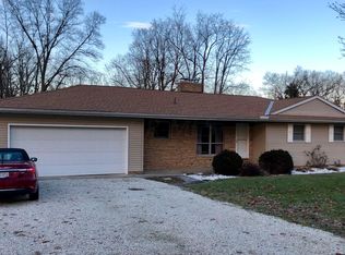 96 Brentwood Dr NE, Newark, OH 43055