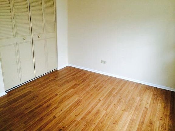 4th image of 10S510 Echo Ln APT 6