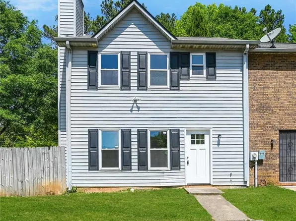 993 Hickory Bend Rd, Atlanta, GA 30349