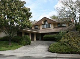 3750 Saint Andrews Dr, Santa Rosa, CA 95403