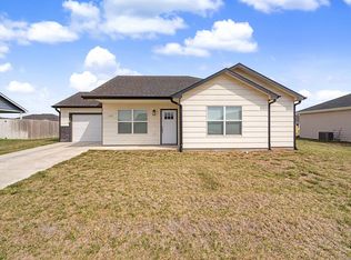 1139 Nautical Dr, Salina, KS 67401