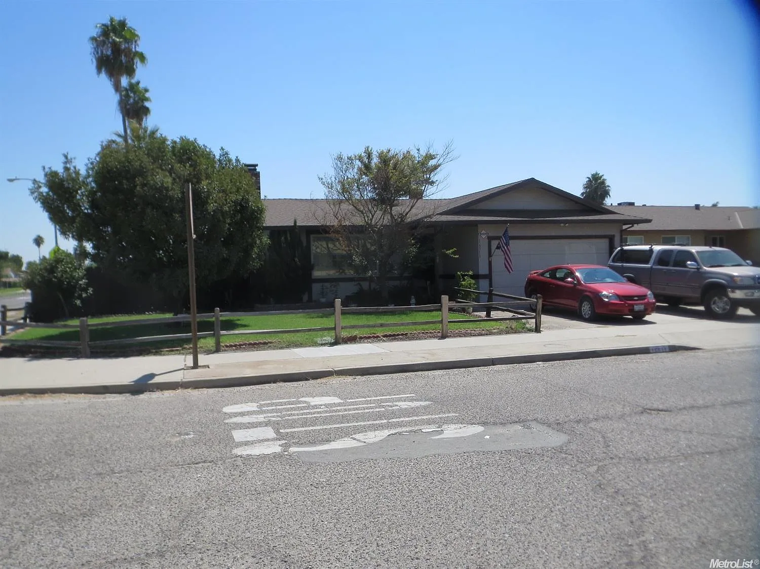 16511 Lewis Cir photo 1