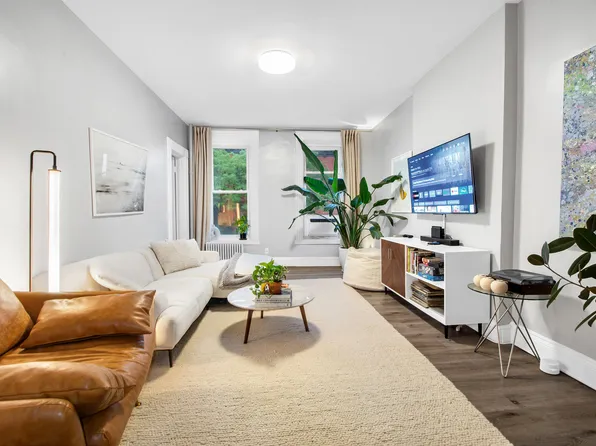 545 10th Street image 4 of 8