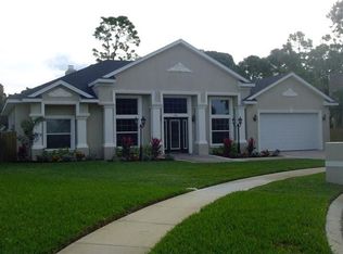 771 Lake Dr, Melbourne, FL 32940