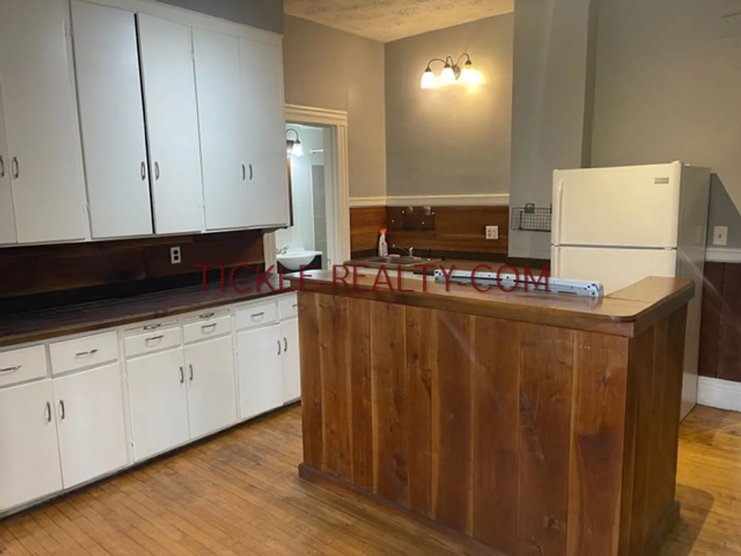 14 Rowley Street — Photo 2