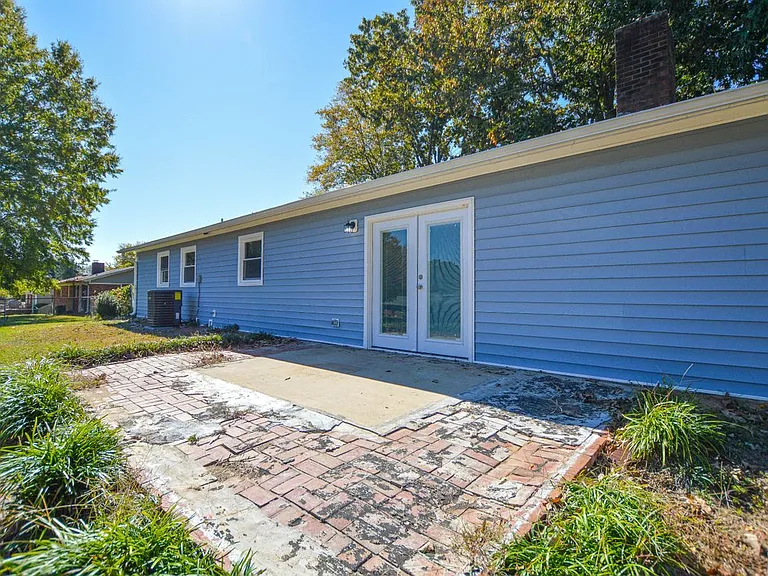 5385 Macy Grove Rd — Photo 30