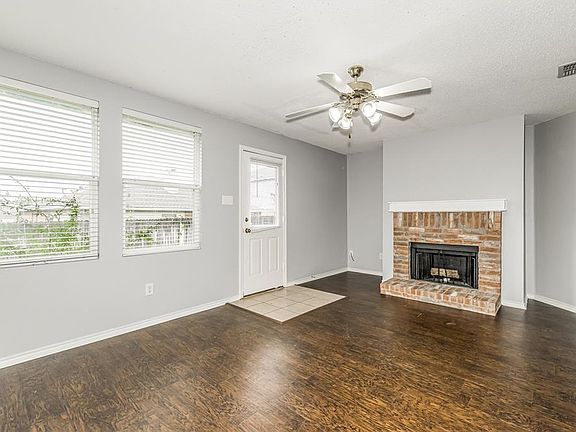 4th image of 16125 Windsong Ct