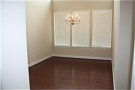 5th image of 716 Cowan Ln