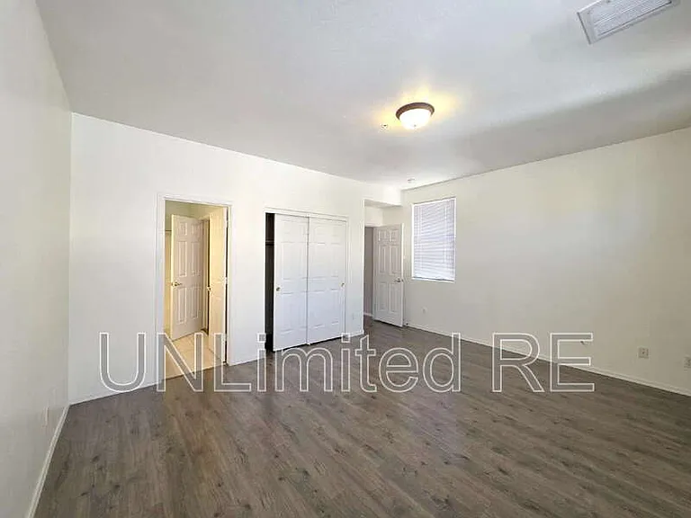 1151 S 16th Pl — Photo 20