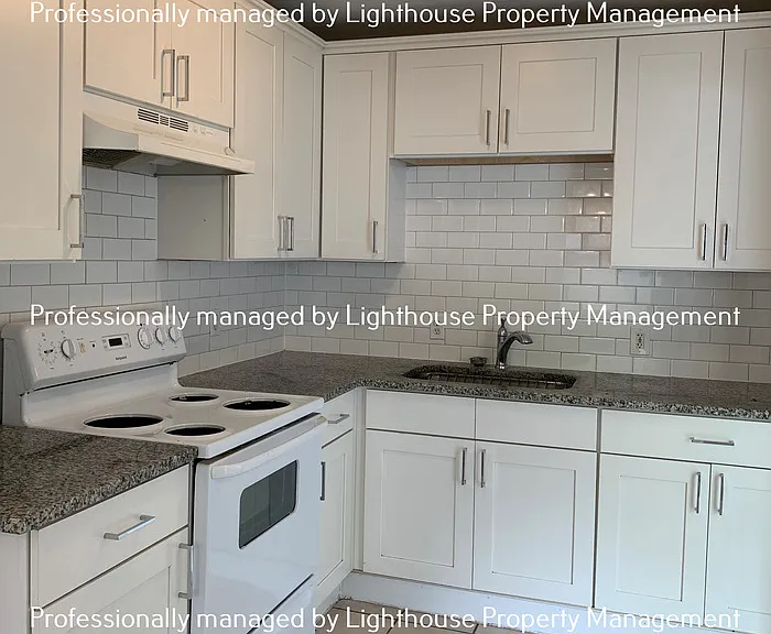 7544 Wilder Ave — Photo 6