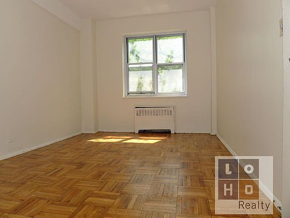 3rd image of 550 Grand St APT H1c