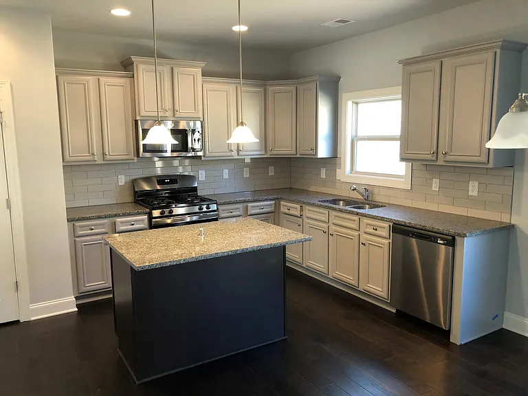 5046 Lynnonhall Ct — Photo 4