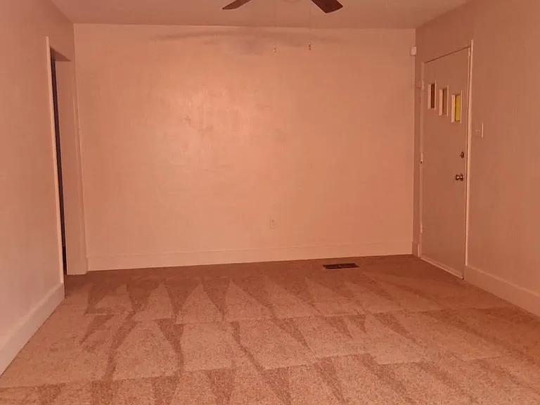 3122 Oak Forest Dr — Photo 3