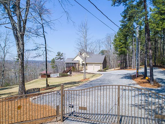 Image 4: Gated Entrance