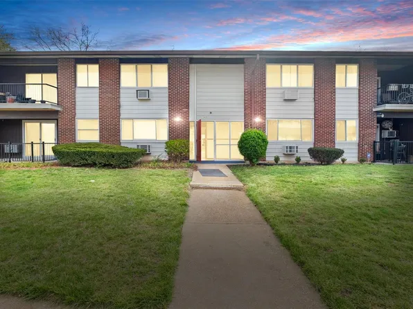 7411 Sieloff Dr APT H, Hazelwood, MO 63042