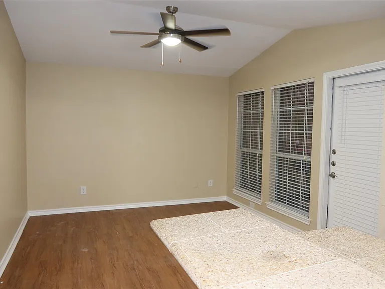 6804 N Capital Of Texas Hwy #101 — Photo 8
